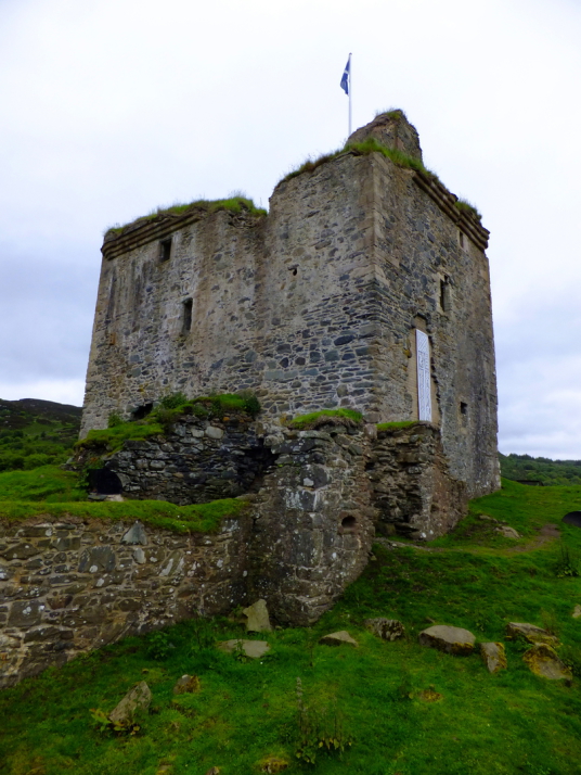 Tarbert Castle, a ruinous but picturesque old royal castle above the pretty village of Tarbert and East Loch Tarbert in Knapdale / Kintyre in Argyll.