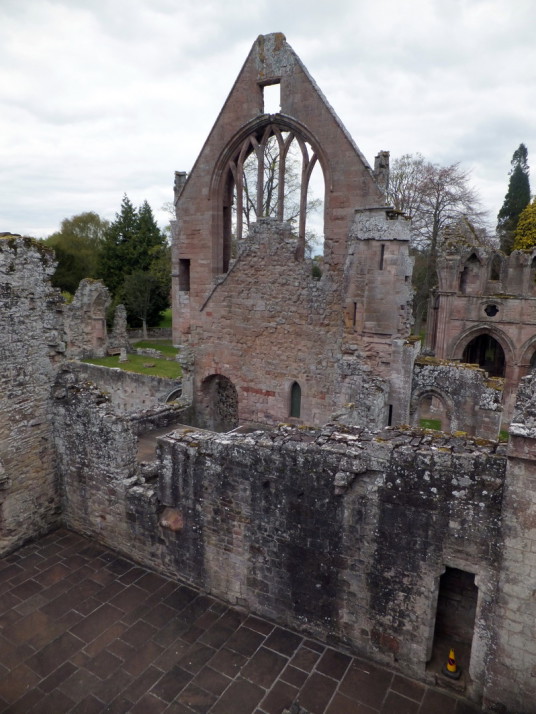 Dryburgh Abbey is a fantastic and scenic ruinous abbey, burial place of Walter Scott and set in a peaceful spot by the River Tweed, near Melrose in the Borders in the southeast of Scotland.