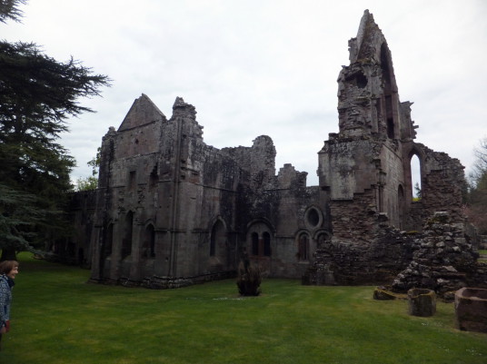 Dryburgh Abbey is a fantastic and scenic ruinous abbey, burial place of Walter Scott and set in a peaceful spot by the River Tweed, near Melrose in the Borders in the southeast of Scotland.