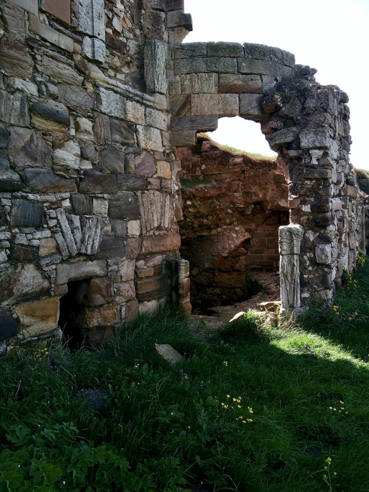 Courtyard, Newark Castle, near the pretty fishing village of St Monans in the East Neuk of Fife, is a picturesque crumbling ruin on cliffs above the Firth of Forth, once owned by the Covenanter general Sir David Leslie.