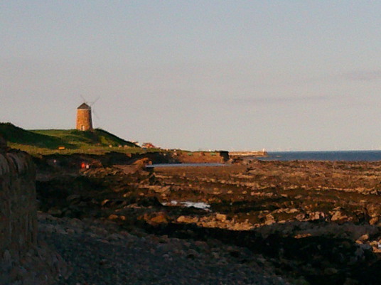 Windmill, St Monans, St Monans Old Kirk, Newark Castle, near the pretty fishing village of St Monans in the East Neuk of Fife, is a picturesque crumbling ruin on cliffs above the Firth of Forth, once owned by the Covenanter general Sir David Leslie.