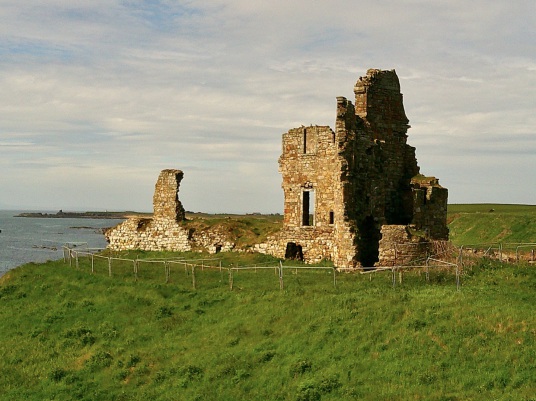 St Monans Old Kirk, Newark Castle, near the pretty fishing village of St Monans in the East Neuk of Fife, is a picturesque crumbling ruin on cliffs above the Firth of Forth, once owned by the Covenanter general Sir David Leslie.