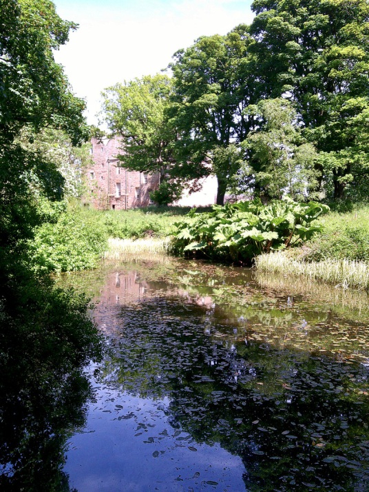 Kellie Castle is a large and an attractive old tower house, once held by the Oliphants and then the Erskine Earls of Kellie, set in a beautiful spot with a stunning gardens, near Elie in Fife in central Scotland.